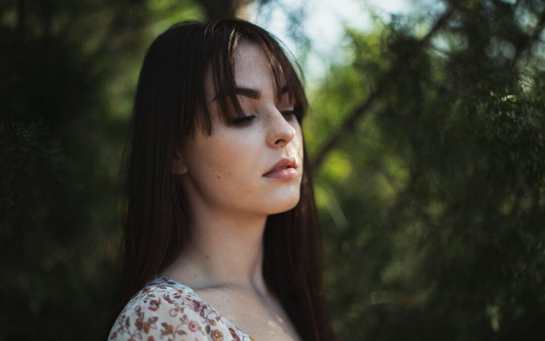 Women hold the key to collective healing and transformation, if they break free from the male gaze, and reject patriarchal conditioning.